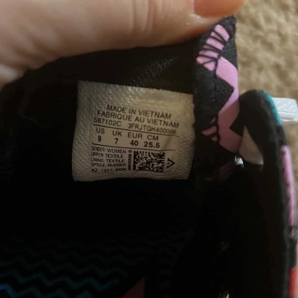 Converse - Picture 6 of 6